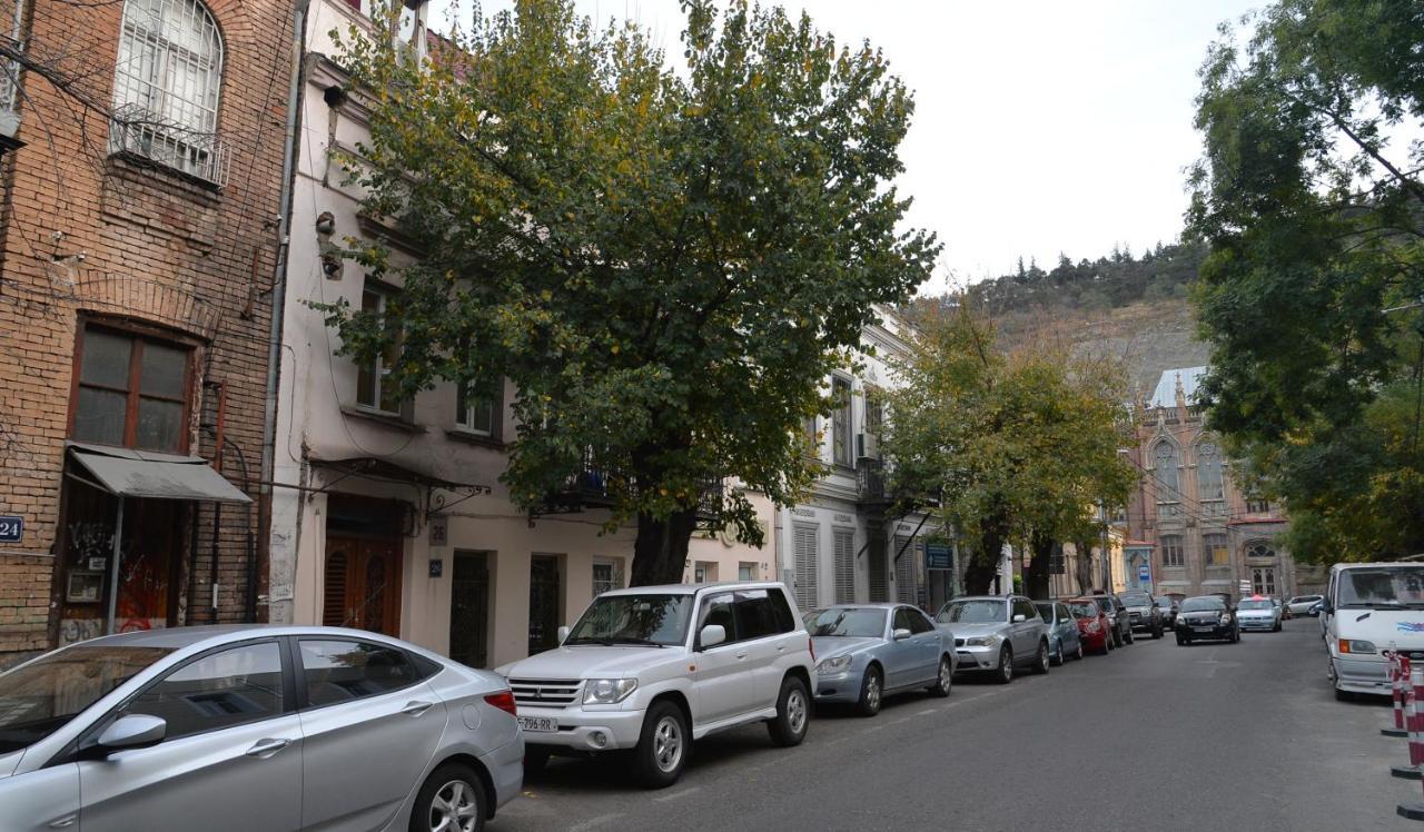 Natia'S Apartment On Dadiani St. Tbilisi Exterior foto